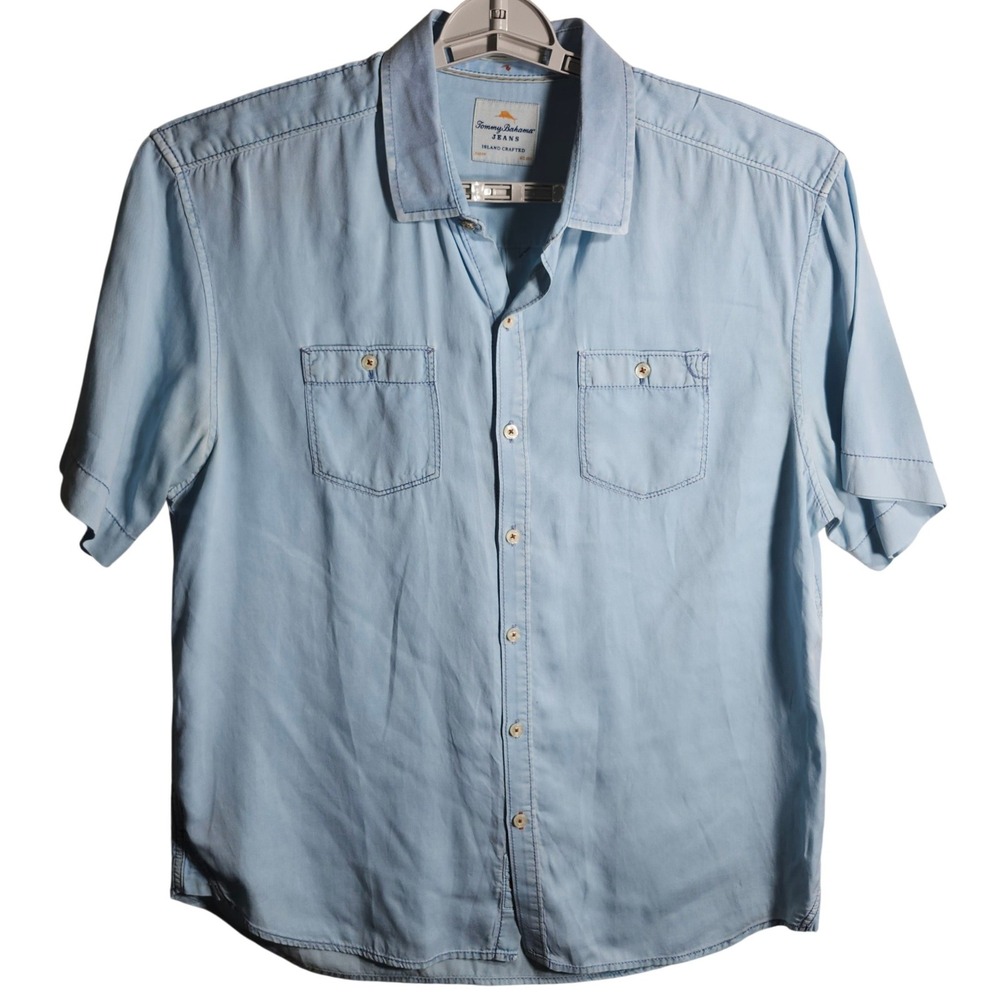 Tommy Bahama Jeans Mens Short Sleeve‎ Light Blue Chambray Button Up Shirt MED.